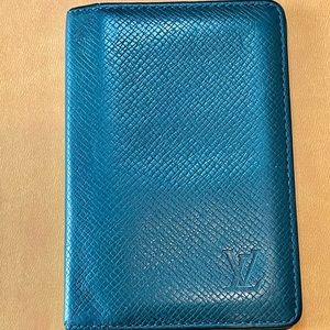 Louis Vuitton green Taiga Leather Pocket Wallet